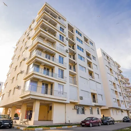 Summerland Nikos Apartment Mamaia