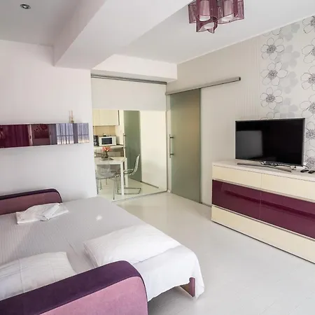 Summerland Nikos * Mamaia
