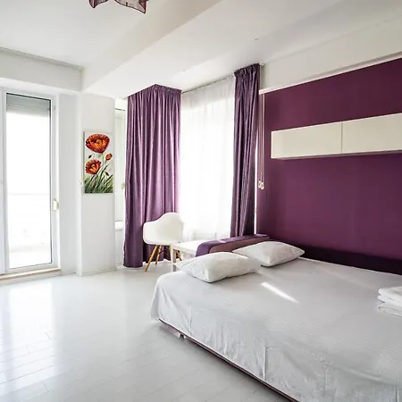 Summerland Nikos Apartment Mamaia